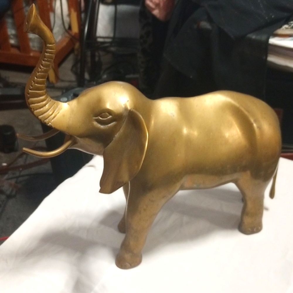 Elephant decoration (Brass, from Korea, antique)